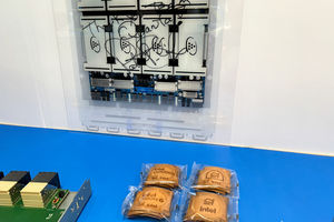 基辛格也有拿到！廣達「神祕禮盒」曝光　限量印4款Intel圖獲討論