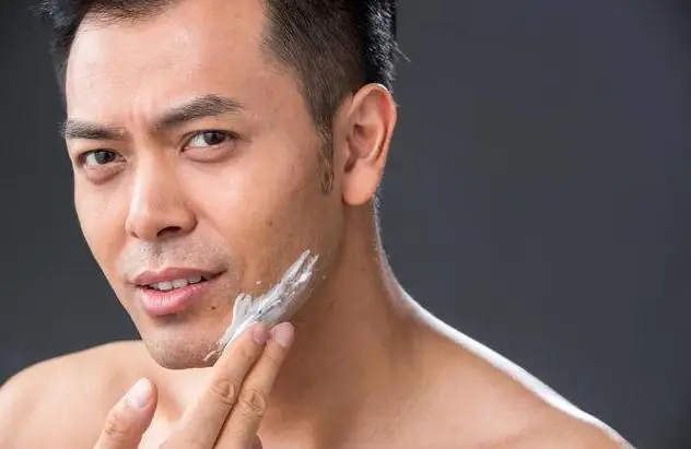 男性刮胡子的頻率與壽命有關？頻繁刮胡子，說明了什么？