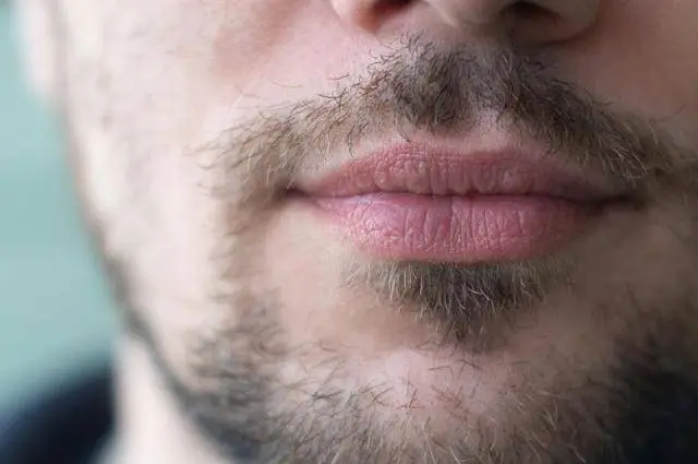 男性胡須長得快，暗示壽命短？刮胡子頻率高說明什么？答案很簡單