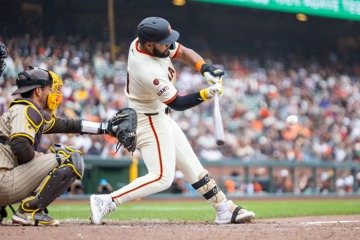 MLB／巨人拉莫斯克服超級障礙 右打轟進麥考維灣第1人