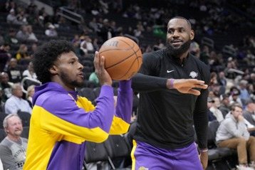 NBA／布朗尼數據全掛蛋 湖人多點開花逆轉公鹿奪熱身賽首勝