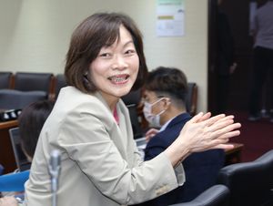 勞保基金規模達1.1兆元　何佩珊強調「年金一定領得到」