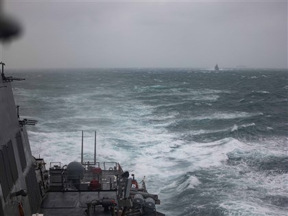 美加軍艦10/20穿越台灣海峽 目的在於牽制中國