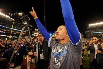 MLB／道奇世界大賽封王 貝茲3冠到手現役野手第一人