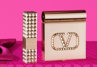 【VALENTINO BEAUTY】粉色異想 奢金派對 VALENTINO BEAUTY 聖誕限量系列 2024.11.1 驚喜上市 /